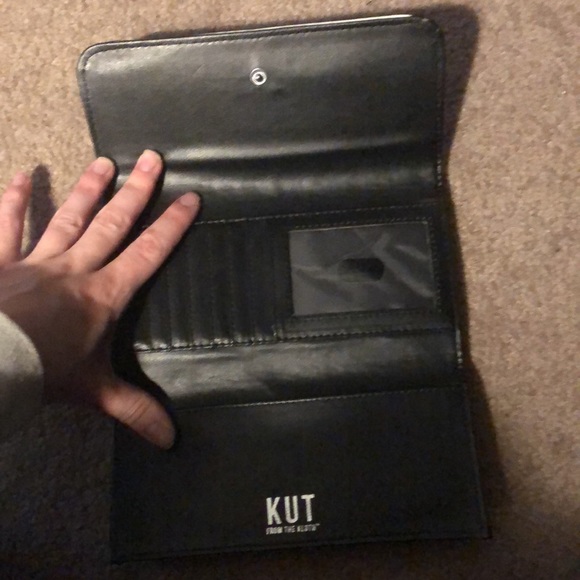 wallet - Picture 2 of 3